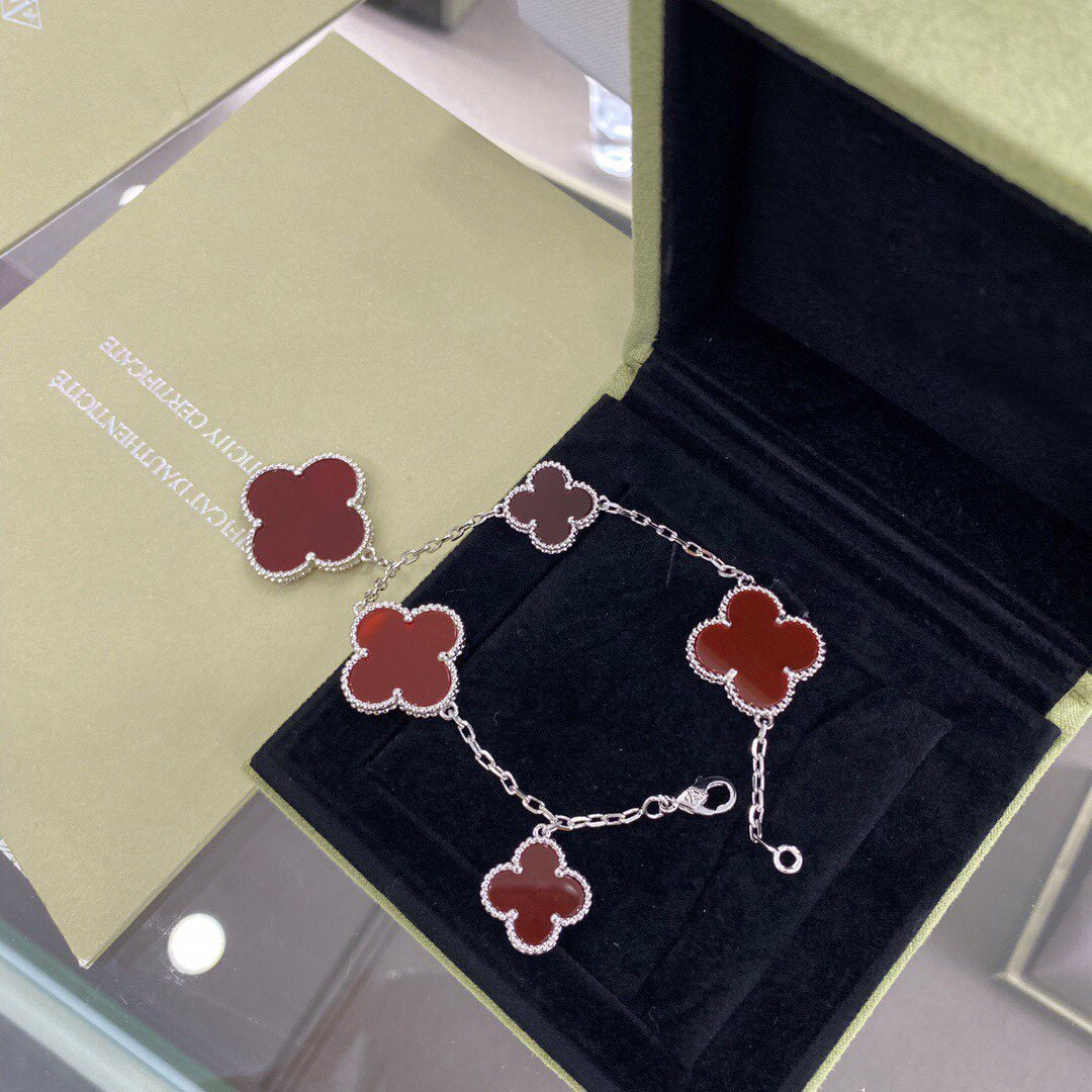 [⭐Clover Jewelry]CLOVER 5 MOTIFS SIVLER CARNELIAN BRACELET