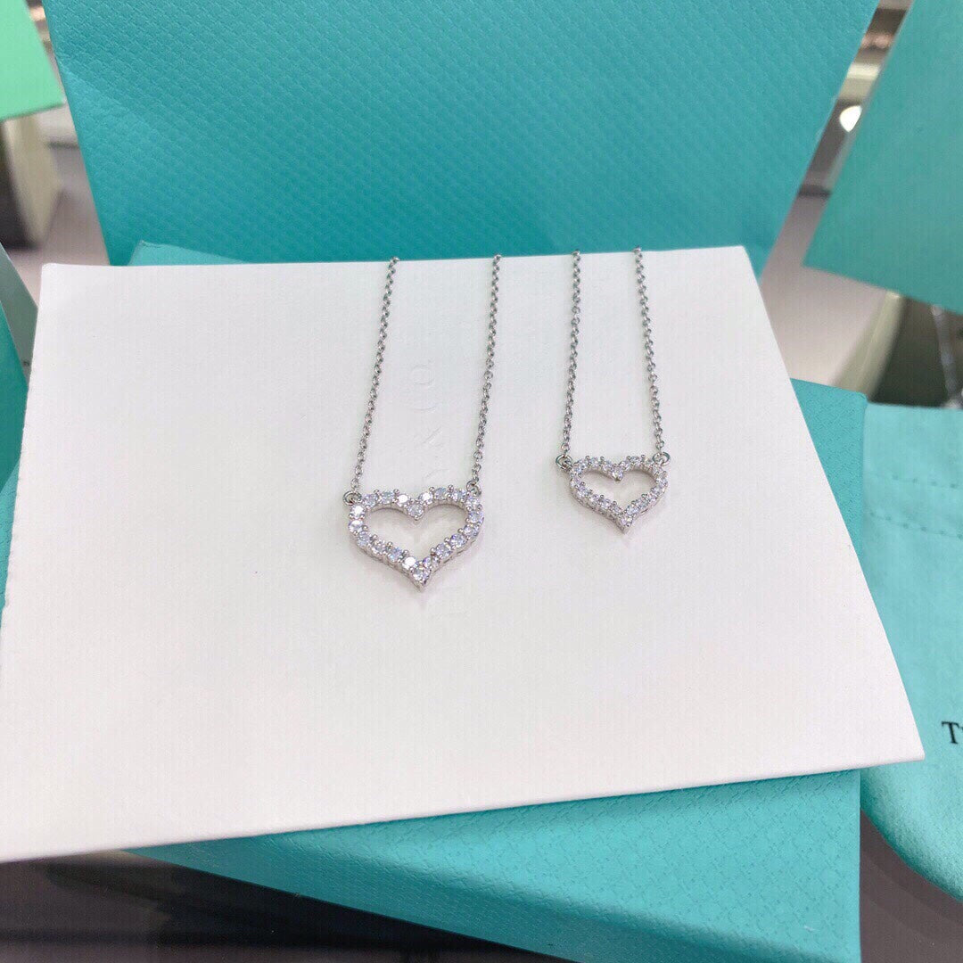 [Clover Jewelry]HEART-SHAPED DIAMOND NECKLACE