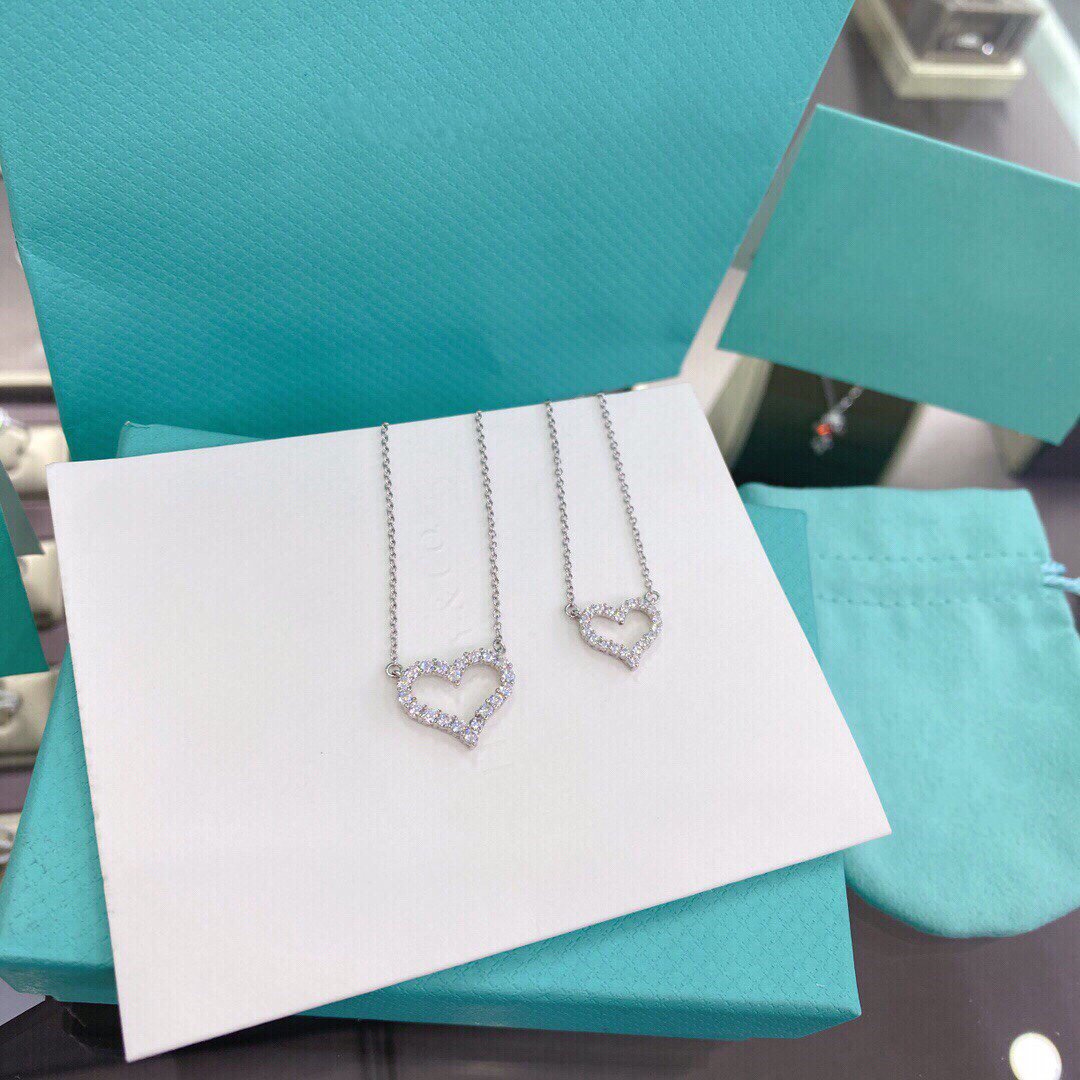 [Clover Jewelry]HEART-SHAPED DIAMOND NECKLACE