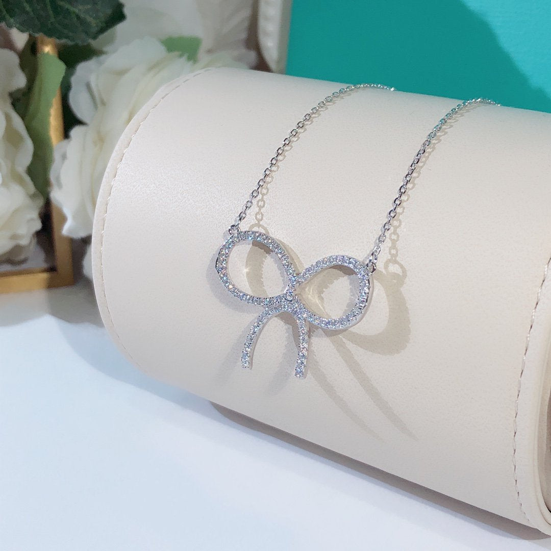 [Clover Jewelry]CLAW SET RHODIUM PLATED BOW NECKLACE