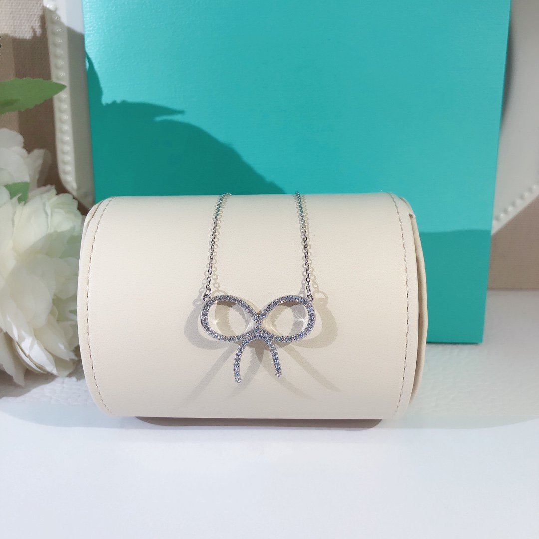 [Clover Jewelry]CLAW SET RHODIUM PLATED BOW NECKLACE