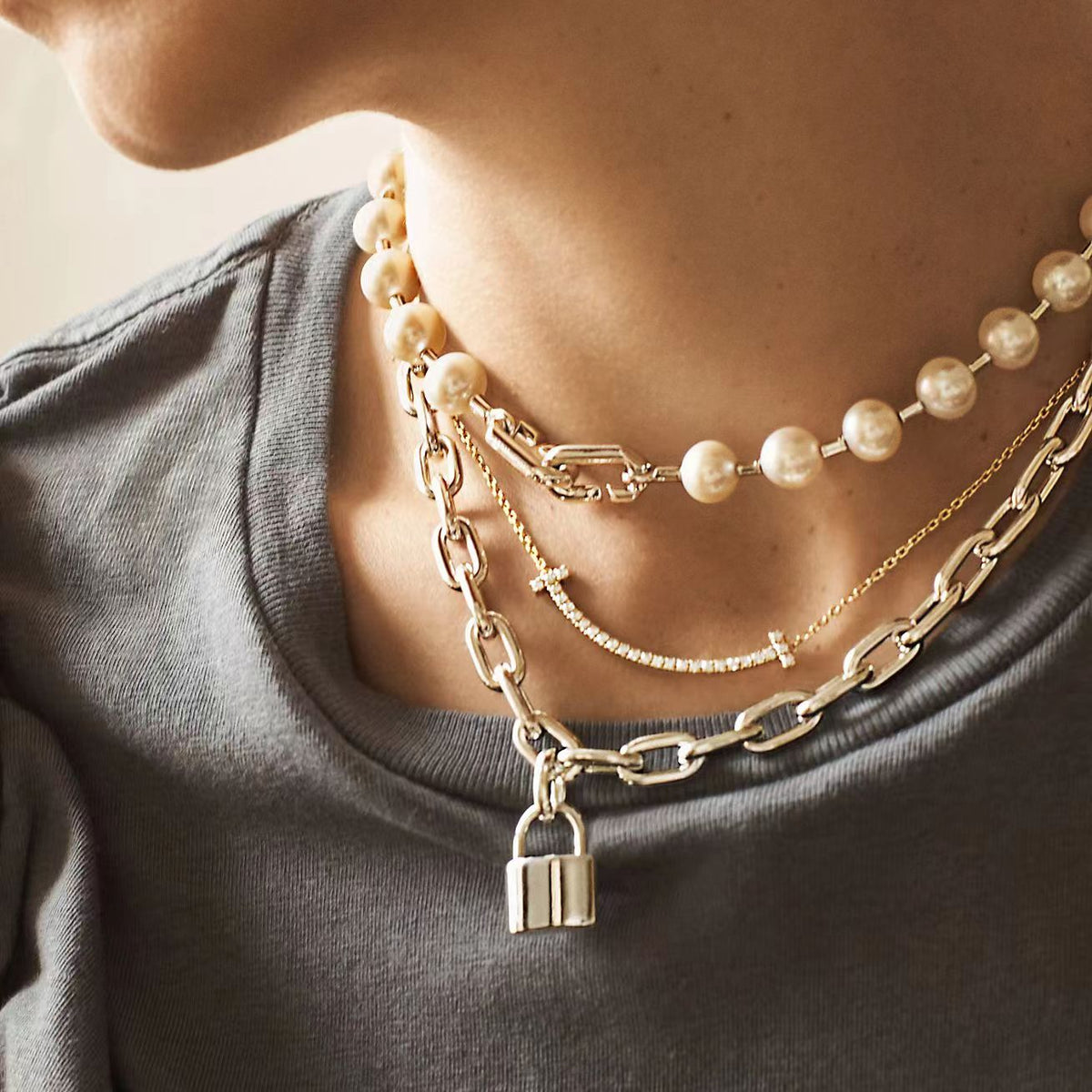 [Clover Jewelry]HARDWEAR PEARL WRAP NECKLACE