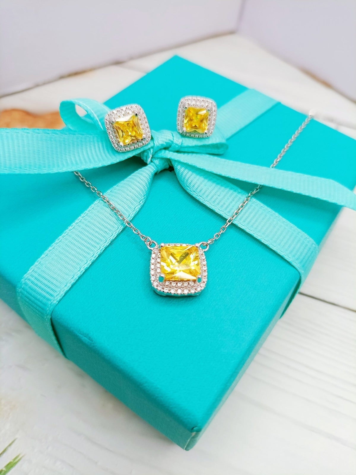 [Clover Jewelry]SPARKLERS CITRINE GEMSTONE PENDANT NECKLACE STERLING SILVER