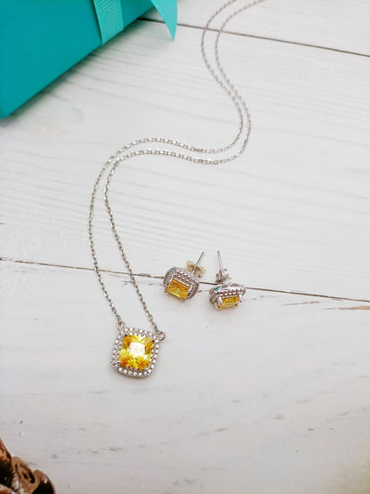 [Clover Jewelry]SPARKLERS CITRINE GEMSTONE PENDANT NECKLACE STERLING SILVER