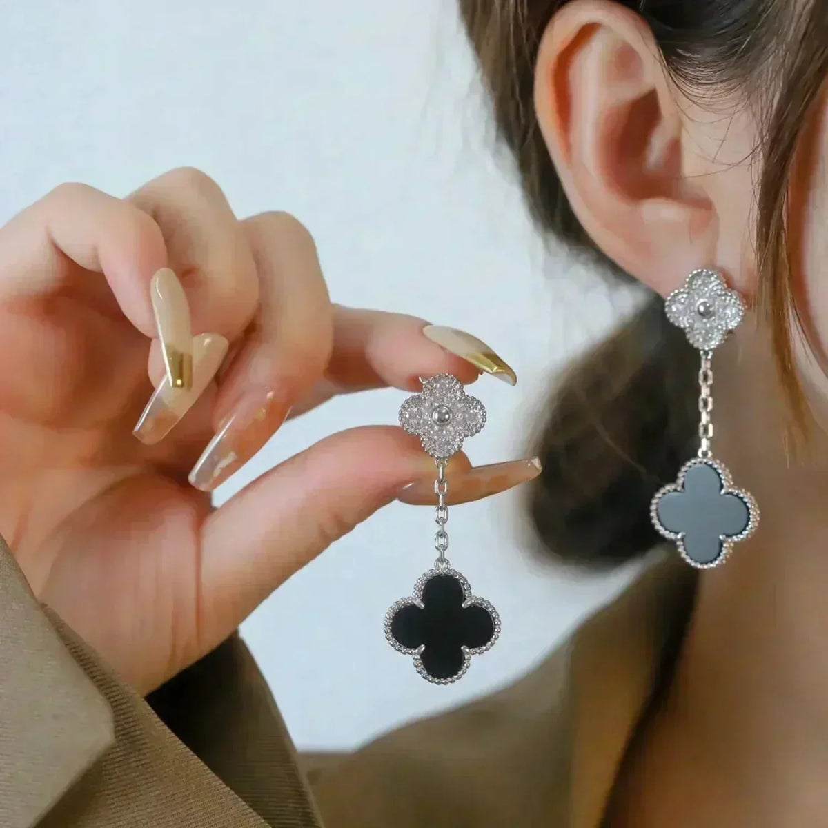 [⭐Clover Jewelry]CLOVER 2 MOTIFS  DIAMOND ONYX EARRINGS SILVER
