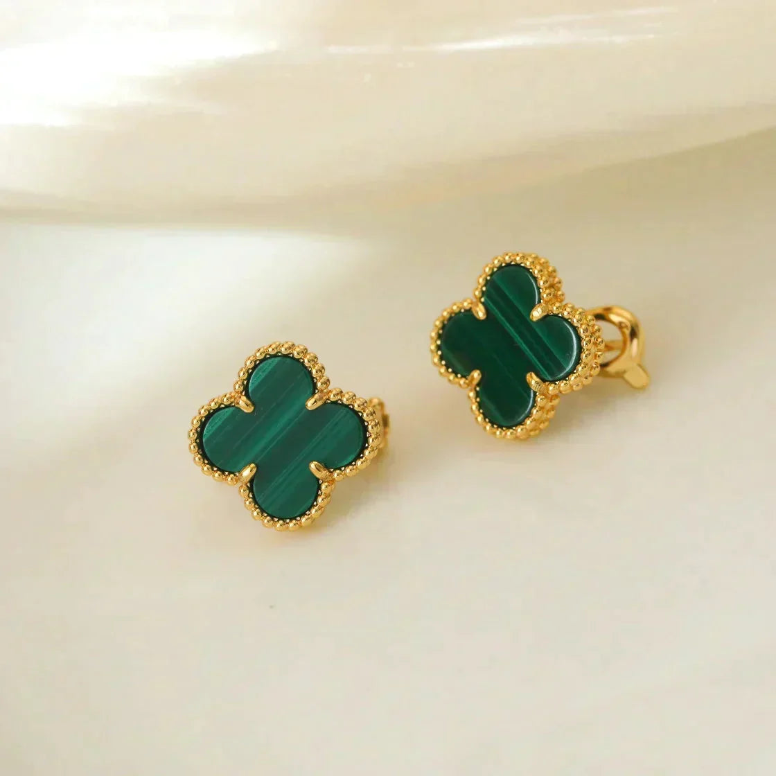 [⭐Clover Jewelry]CLOVER MEDIUM 1 MOTIFS MALACHITE  EARRINGS