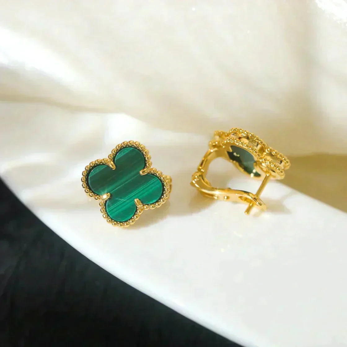 [⭐Clover Jewelry]CLOVER MEDIUM 1 MOTIFS MALACHITE  EARRINGS