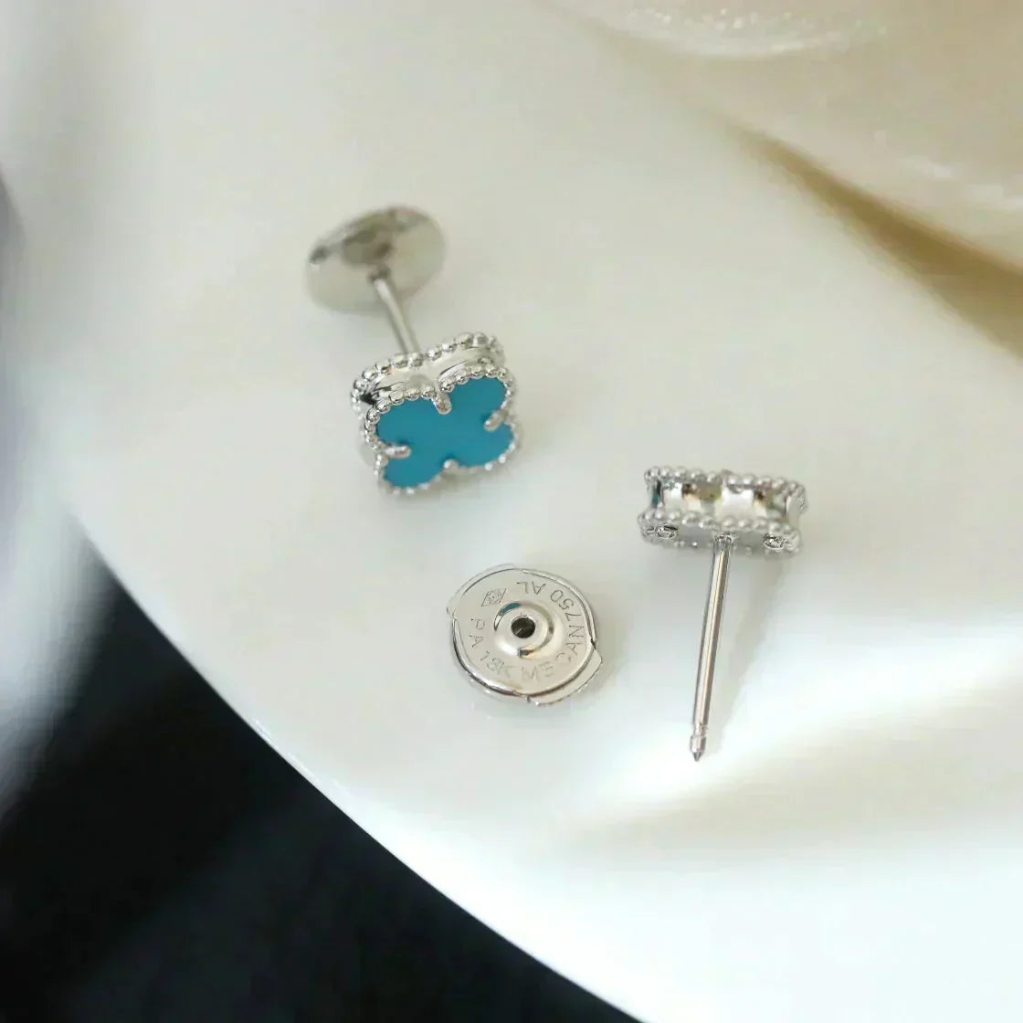 [⭐Clover Jewelry]CLOVER MINI 9.5MM ONYX STUD EARRINGS SILVER