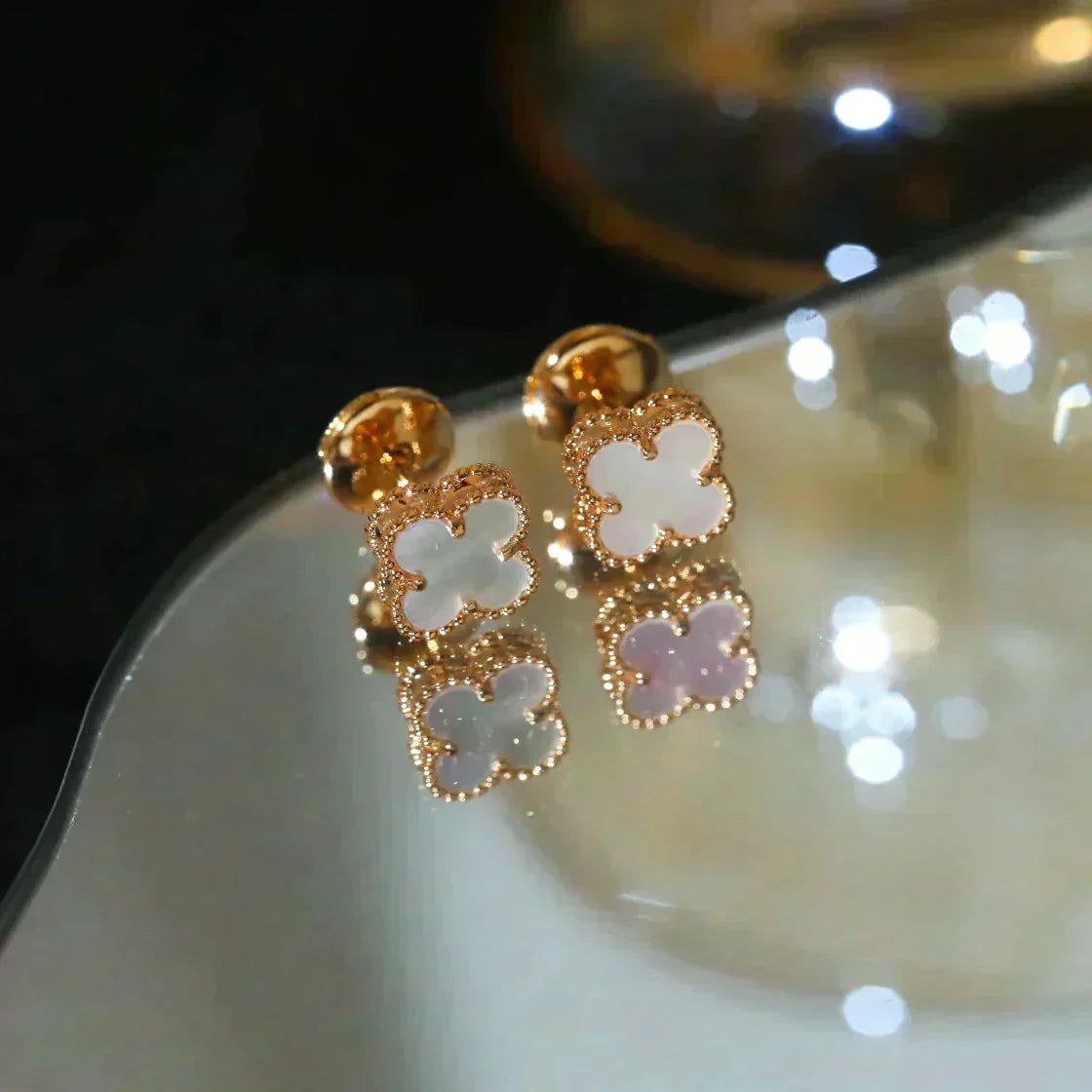 [⭐Clover Jewelry]CLOVER MINI 9.5MM WHITE MOP EARRINGS