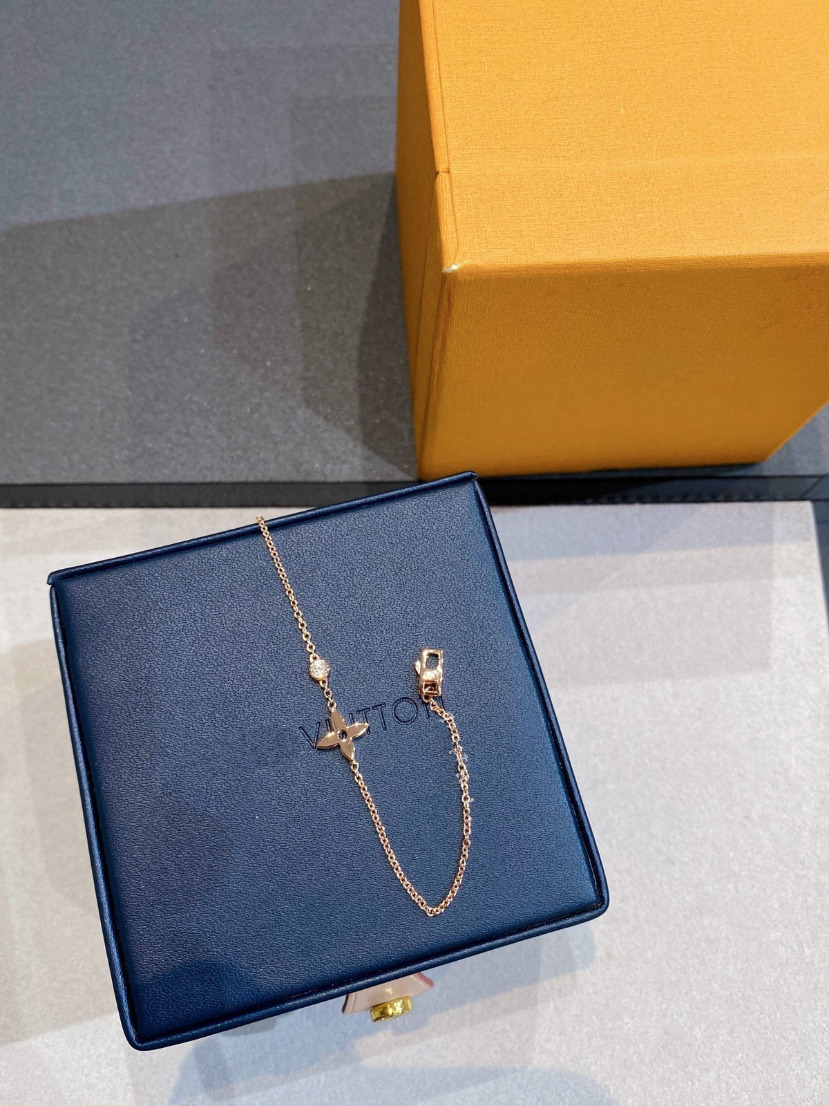 [⭐Clover Jewelry]STAR DIAMOND PINK GOLD BRACELET