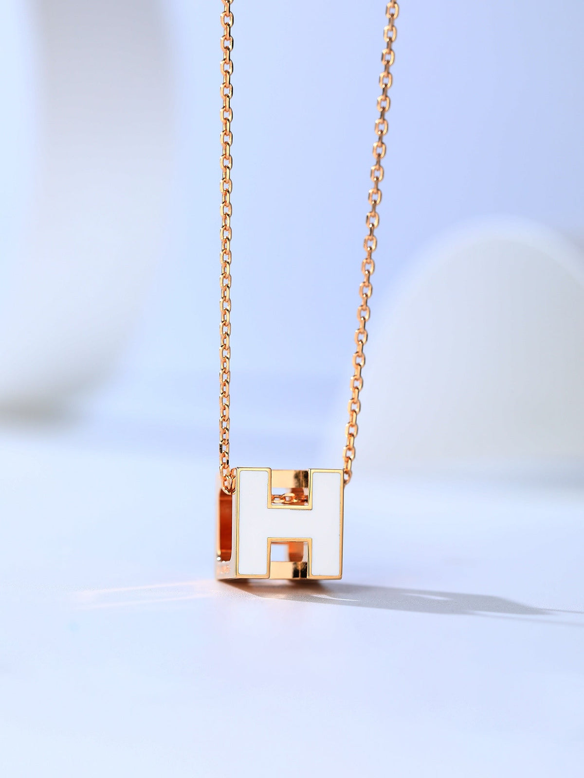 [⭐Clover Jewelry]H CAGE PINK GOLD NECKLACE