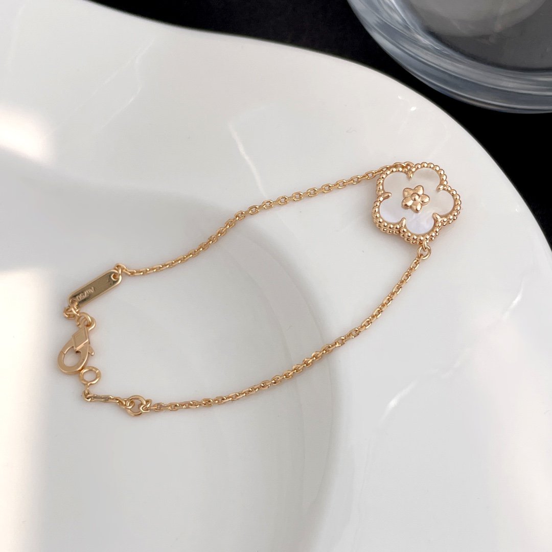 [⭐Clover Jewelry]LUCKY SPRING ROSE GOLD MOP BRACELET