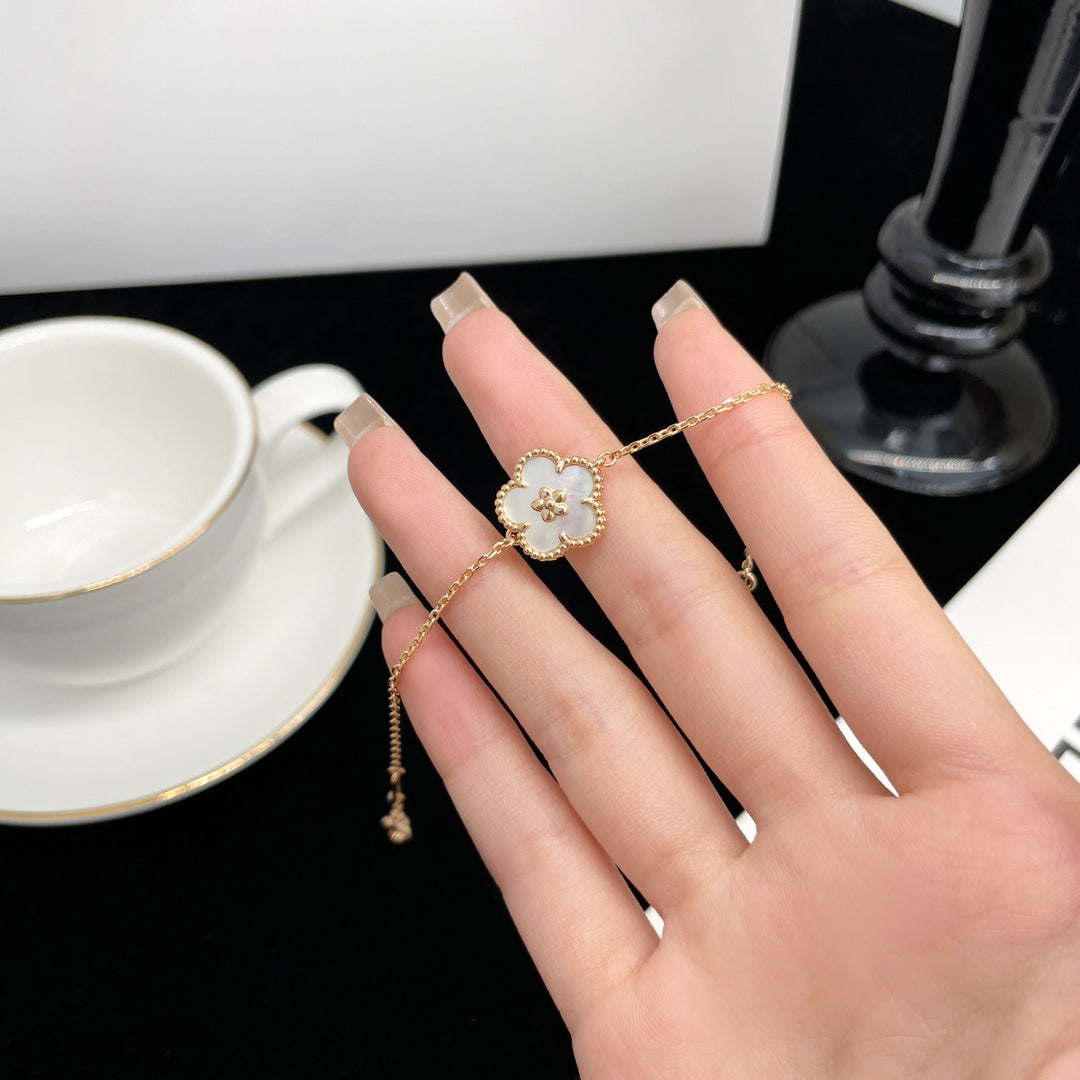 [⭐Clover Jewelry]LUCKY SPRING ROSE GOLD MOP BRACELET