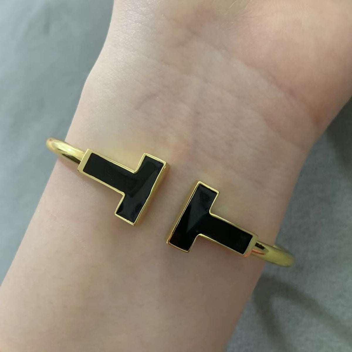 [Clover Jewelry]T WIDE ONYX OPEN BRACELET