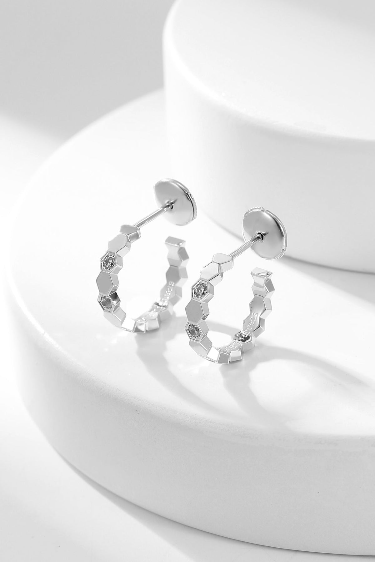 [⭐Clover Jewelry]BEE LOVE DIAMOND HOOP EARRINGS