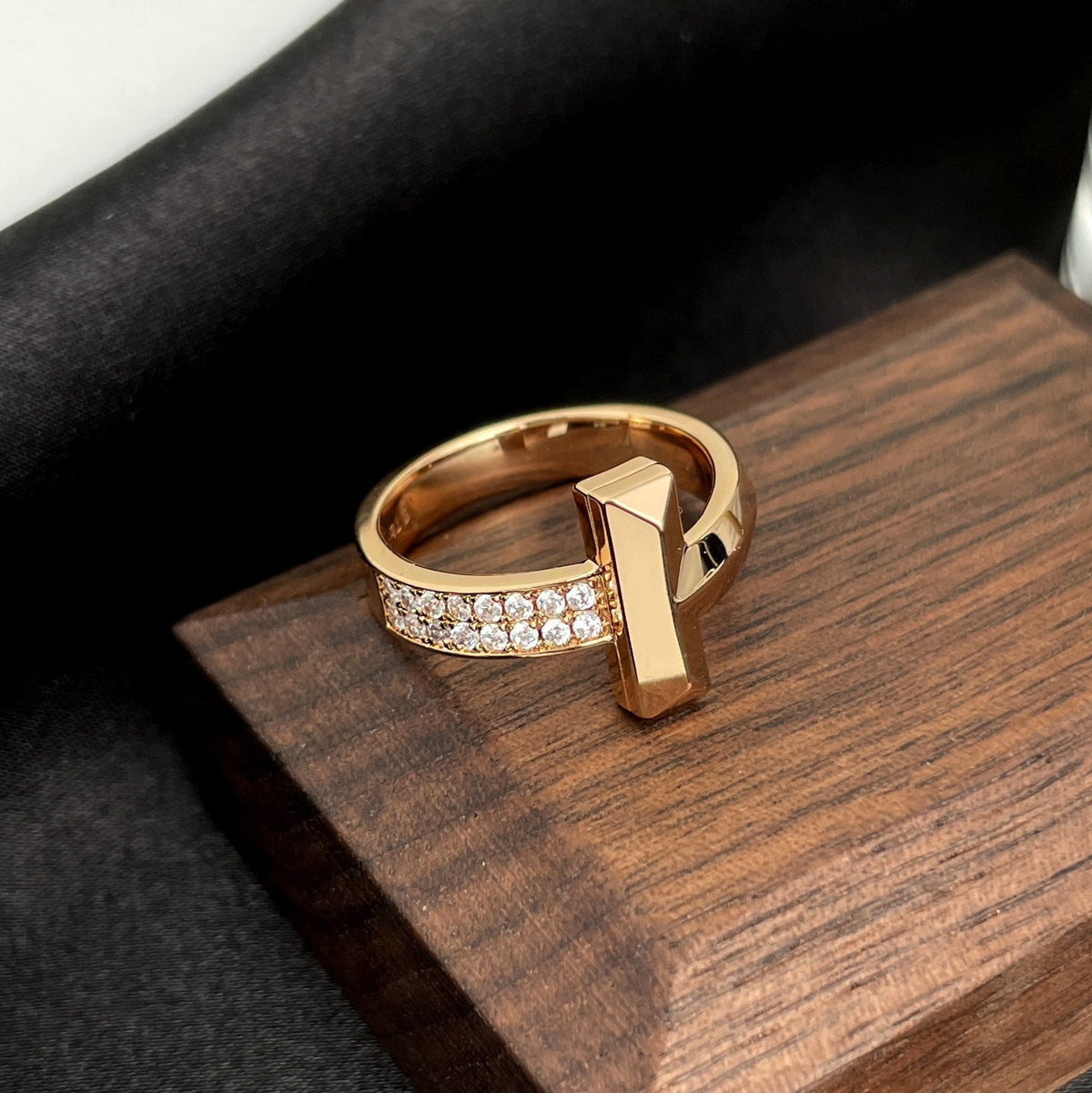 [Clover Jewelry]T WIDE DIAMOND RING