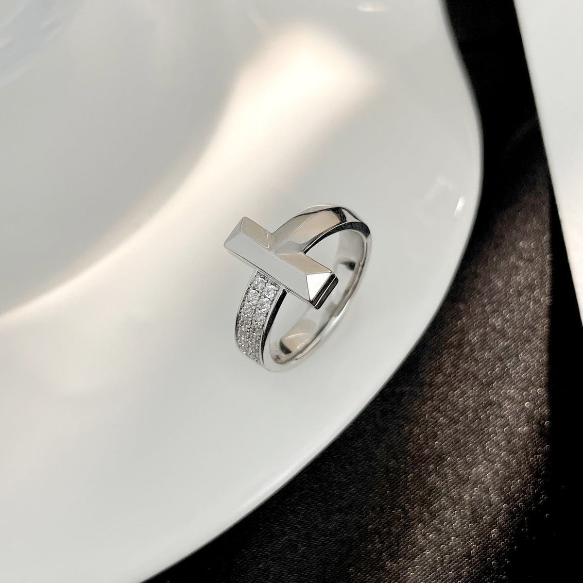 [Clover Jewelry]T WIDE DIAMOND RING
