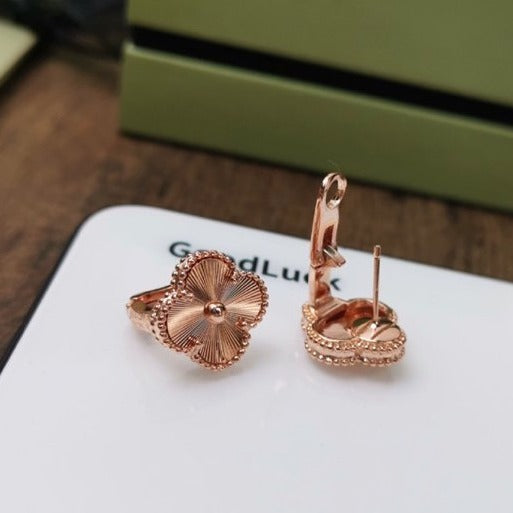 [⭐Clover Jewelry]CLOVER MEDIUM STUD EARRINGS