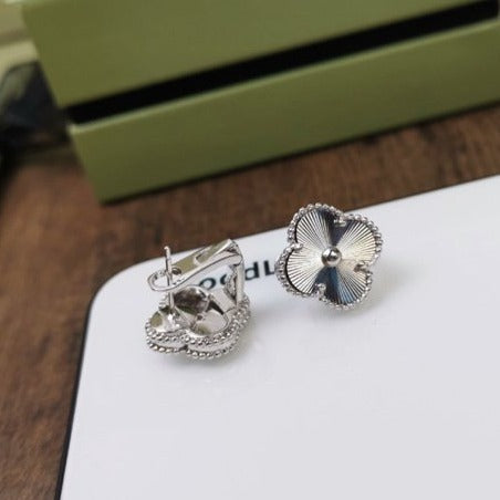 [⭐Clover Jewelry]CLOVER MEDIUM STUD EARRINGS