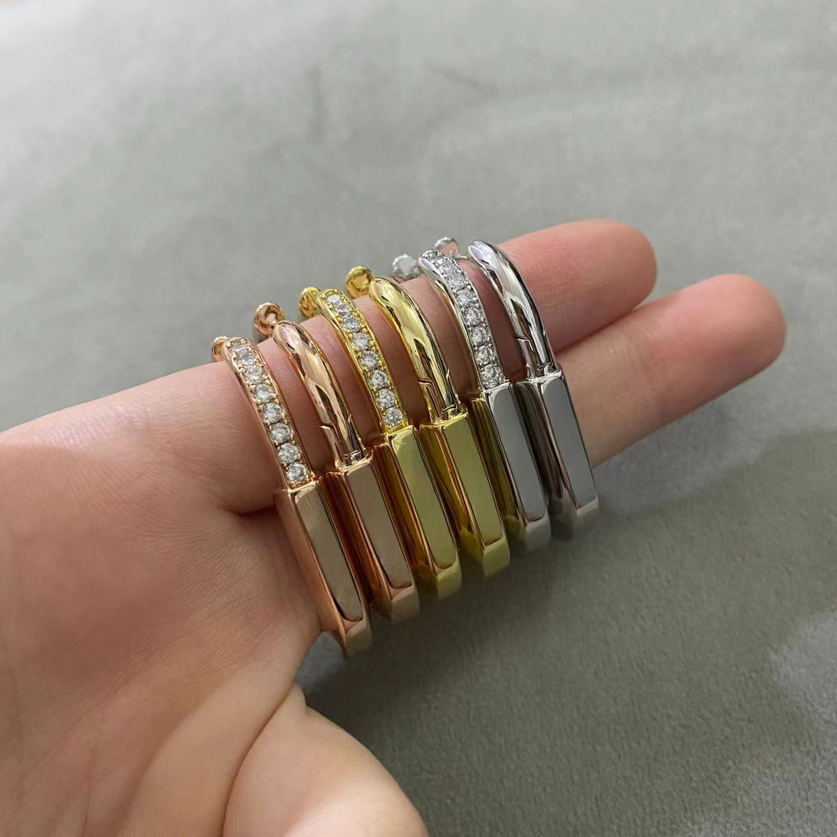 [Clover Jewelry]LOCK MEDIUM DIAMNOND EARRINGS