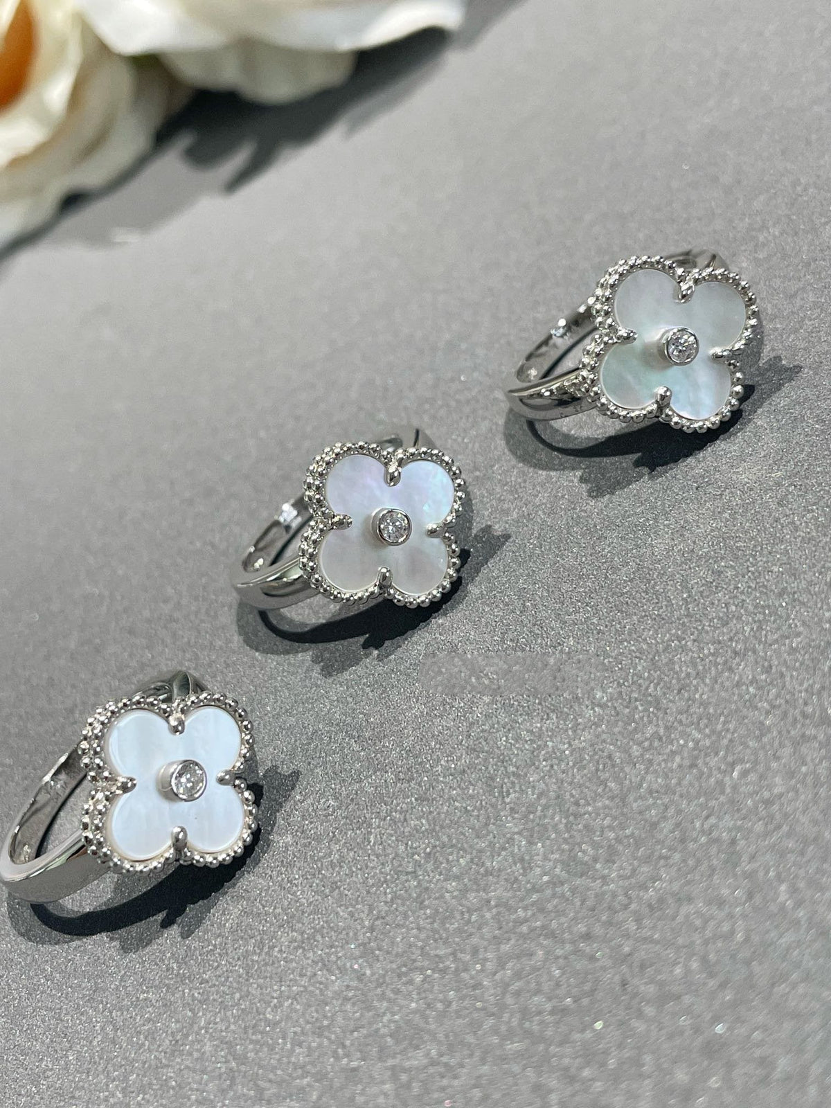 [⭐Clover Jewelry]CLOVER SILVER MOP DIAMOND RING