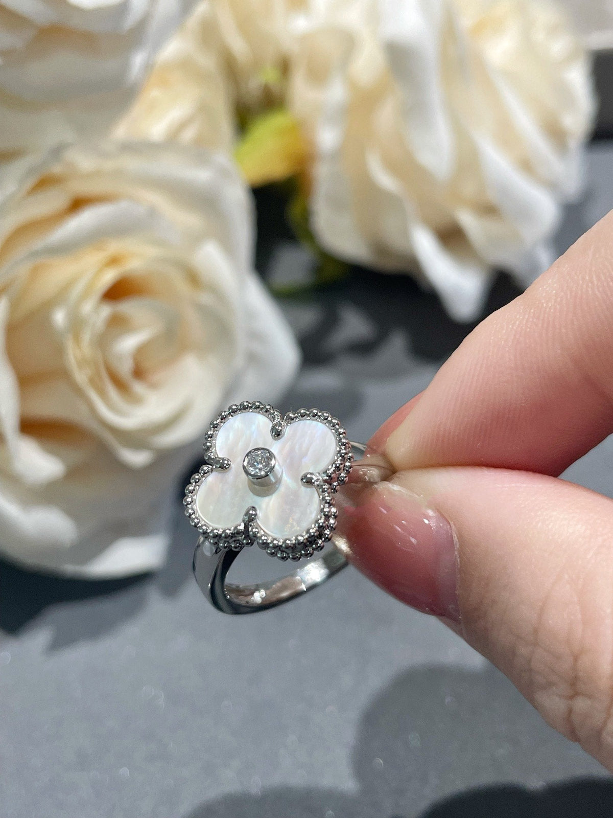 [⭐Clover Jewelry]CLOVER SILVER MOP DIAMOND RING
