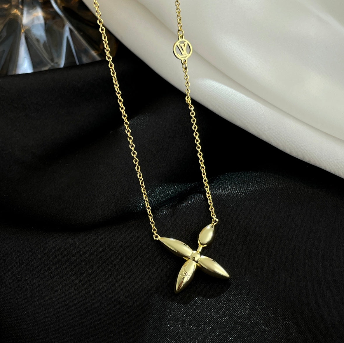 [⭐Clover Jewelry]LOUISETTE GOLD NECKLACE