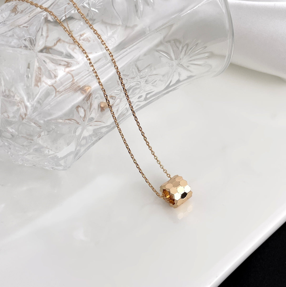 [⭐Clover Jewelry]BEE MINI NECKLACE