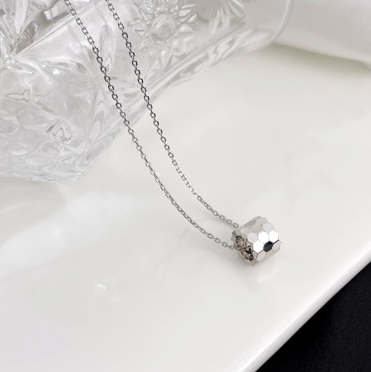 [⭐Clover Jewelry]BEE MINI NECKLACE