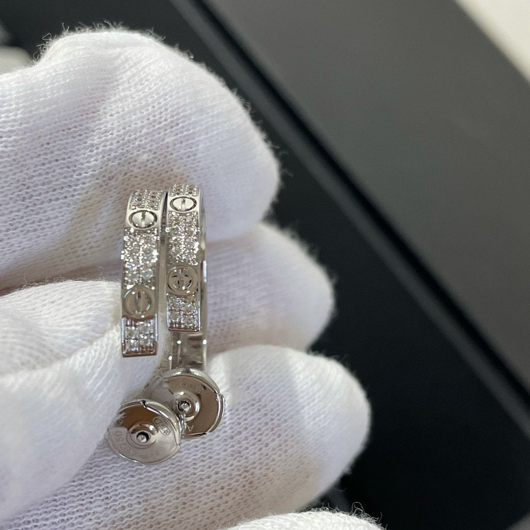 [⭐Clover Jewelry]LOVE DIAMOND SILVER HOOP EARRINGS