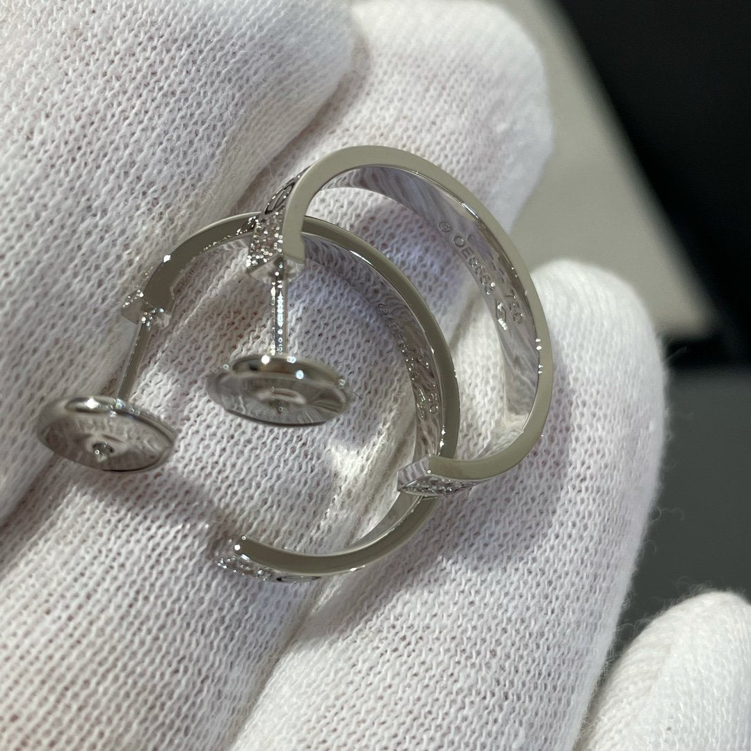 [⭐Clover Jewelry]LOVE DIAMOND SILVER HOOP EARRINGS