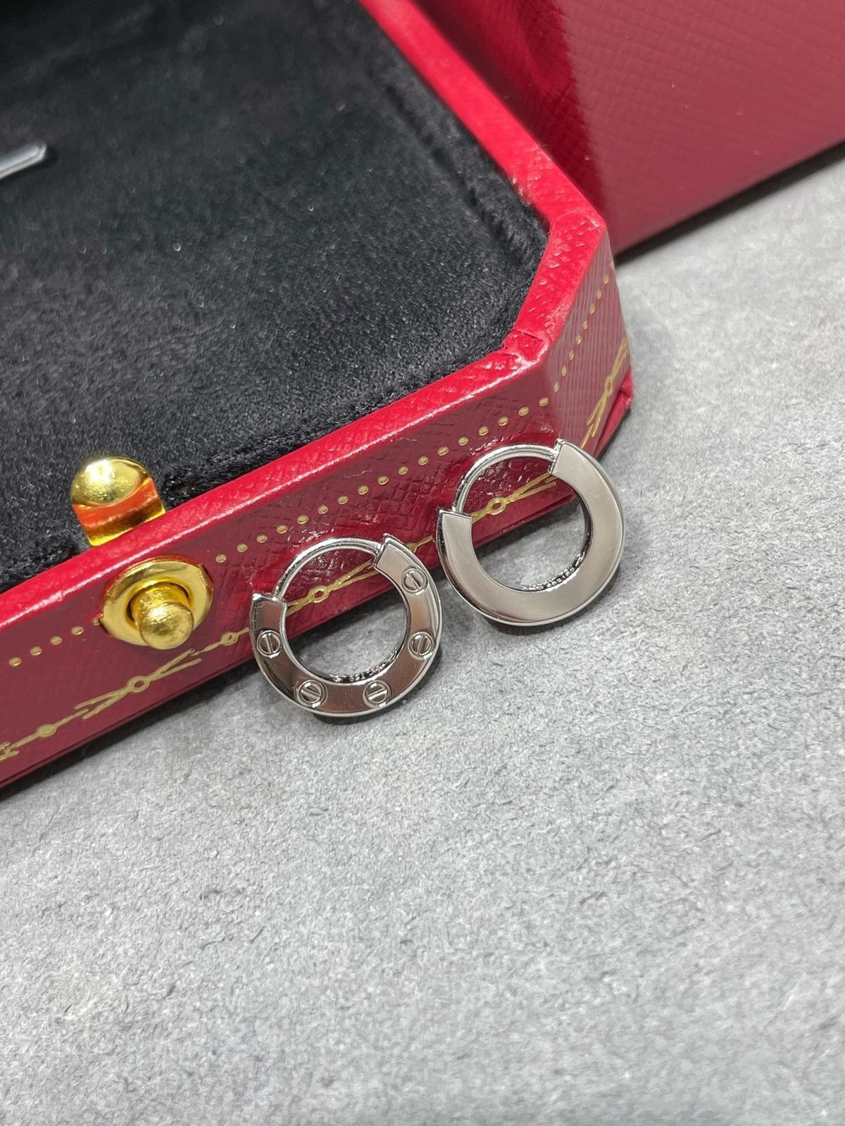 [⭐Clover Jewelry]LOVE MINI EARRINGS
