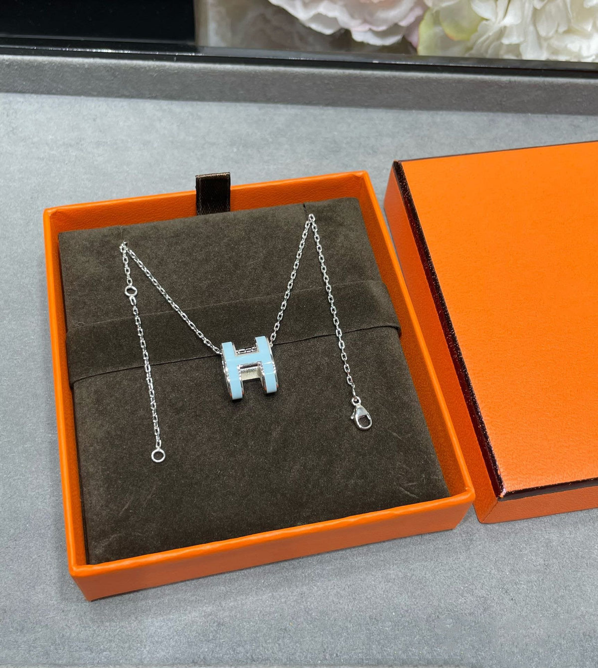 [⭐Clover Jewelry]POP H SKY BLUE NECKLACE