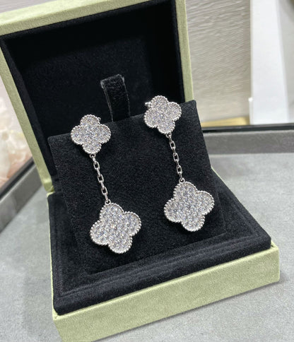 [⭐Clover Jewelry]CLOVER 2 MOTIFS DIAMOND PAVED SILVER EARRINGS
