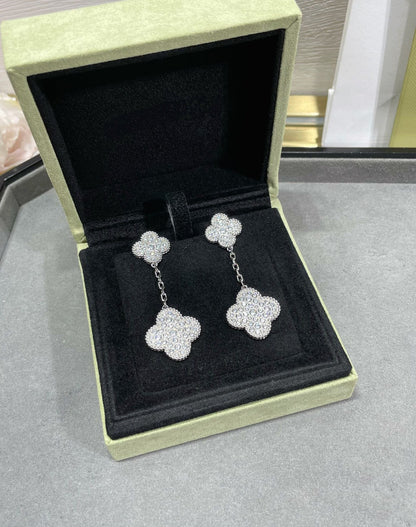 [⭐Clover Jewelry]CLOVER 2 MOTIFS DIAMOND PAVED SILVER EARRINGS