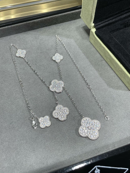 [⭐Clover Jewelry]CLOVER 6 MOTIF DIAMOND PAVED NECKLACE