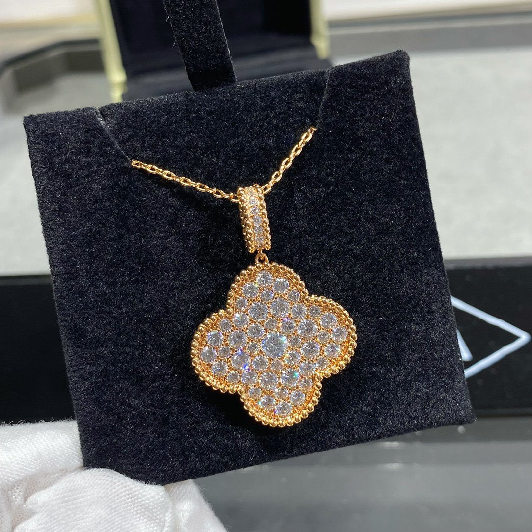 [⭐Clover Jewelry]CLOVER 25MM LARGE PEDANT DIAMOND PAVED LONG NECKLACE