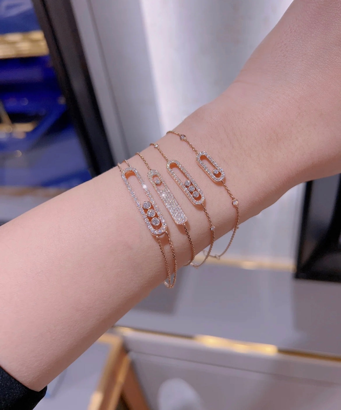 [⭐Clover Jewelry]MOVE CLASSIQUE DIAMOND PAVED BRACELET