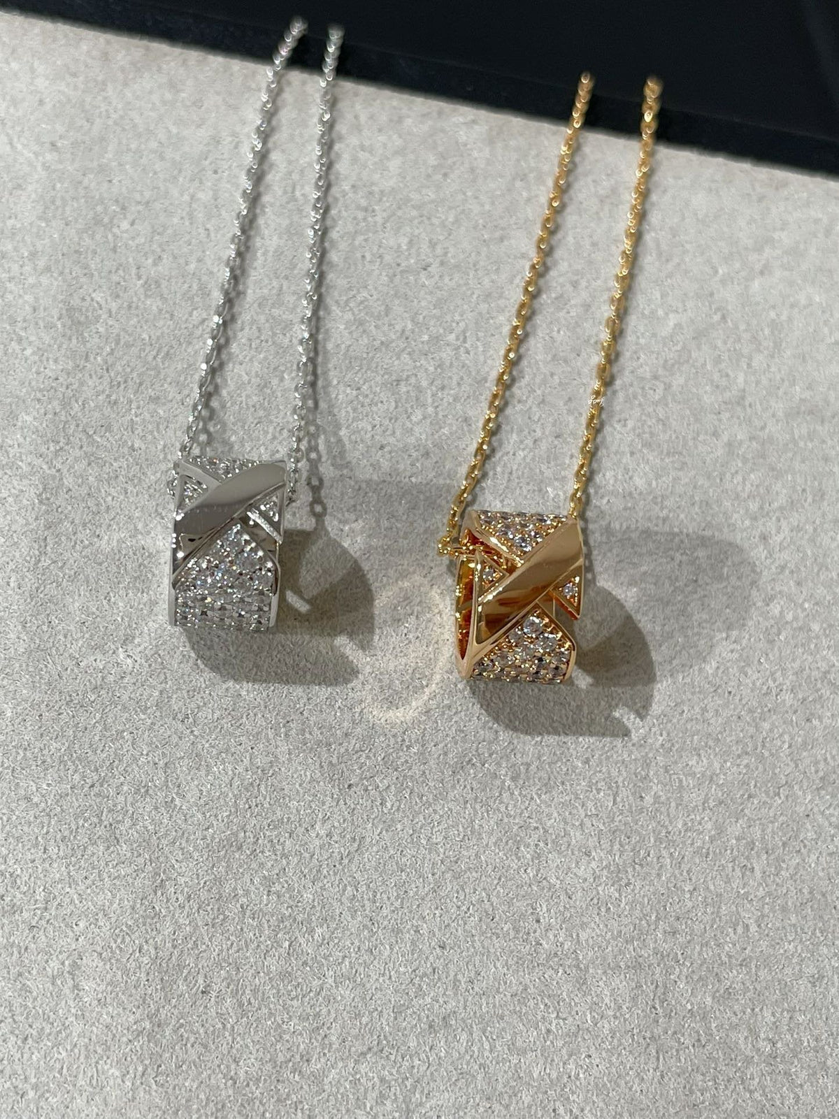 [⭐Clover Jewelry]LIENS EVIDENCE DIAMOND PAVED NECKLACE