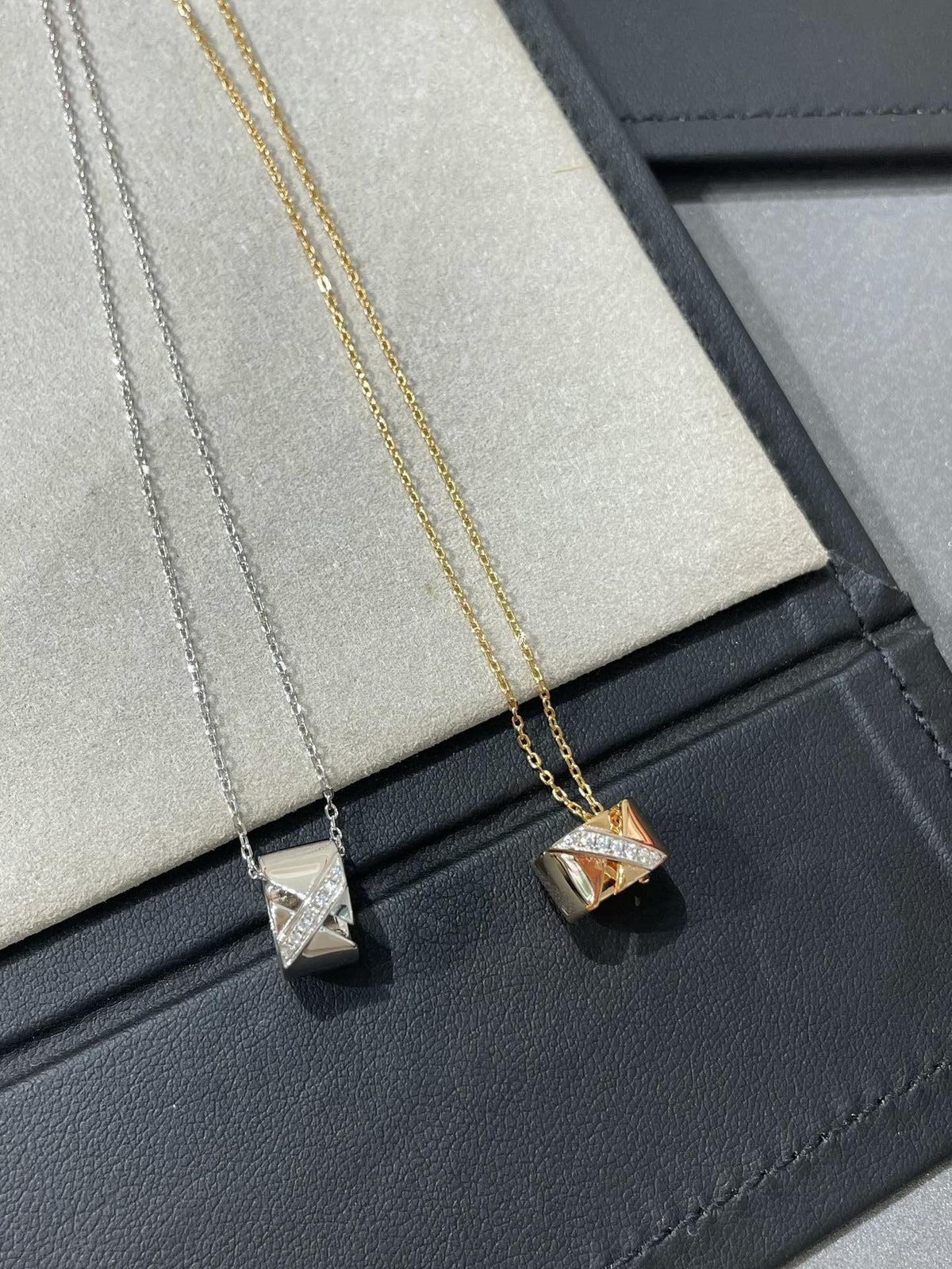 [⭐Clover Jewelry]LIENS EVIDENCE DIAMOND NECKLACE