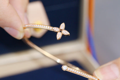 [⭐Clover Jewelry]IDYLLE PINK GOLD OPEN BRACELET DIAMOND PAVED