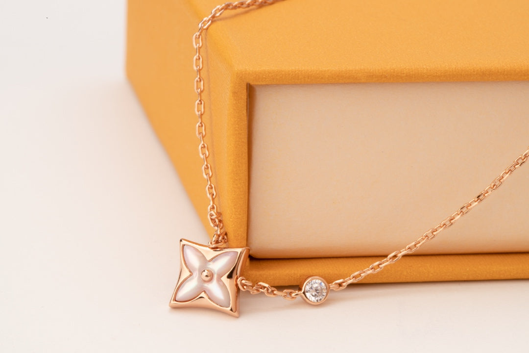 [⭐Clover Jewelry]STAR PINK MOP 1 DIAMOND PINK GOLD NECKLACE