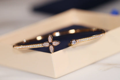 [⭐Clover Jewelry]IDYLLE GOLD OPEN BRACELET DIAMOND PAVED
