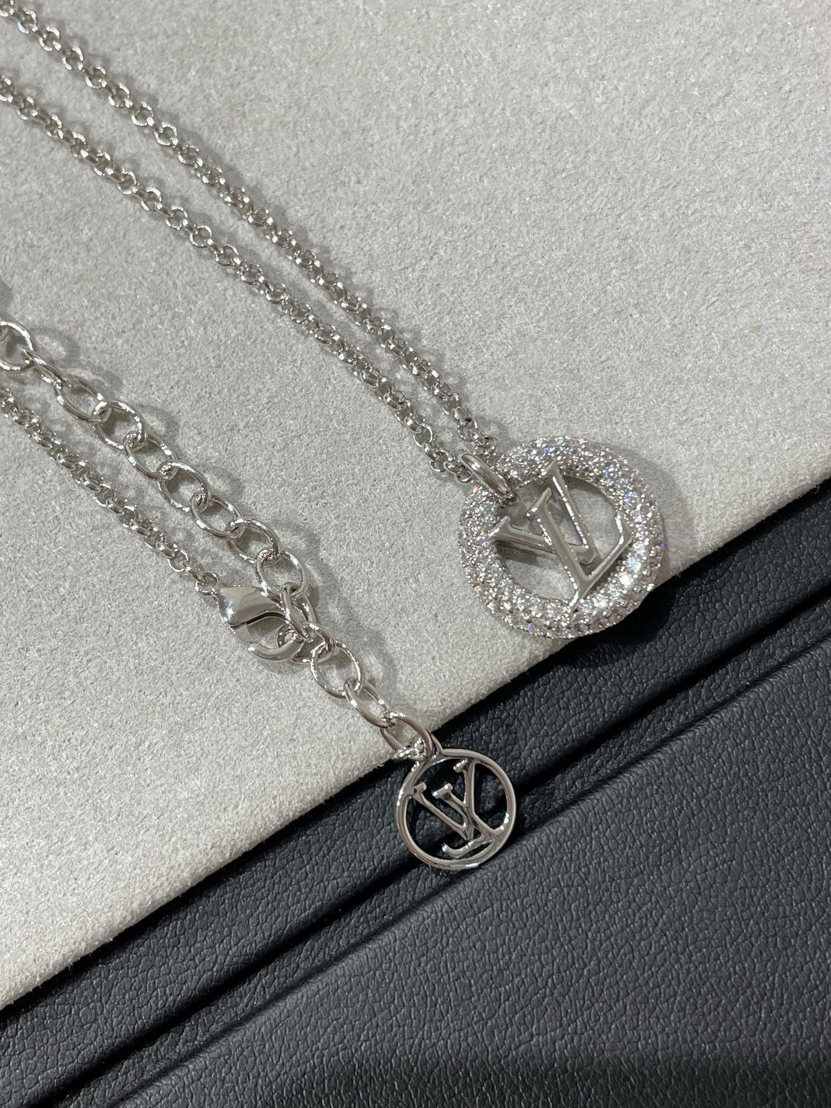 [⭐Clover Jewelry]BY NIGHT DIAMOND PAVED NECKLACE
