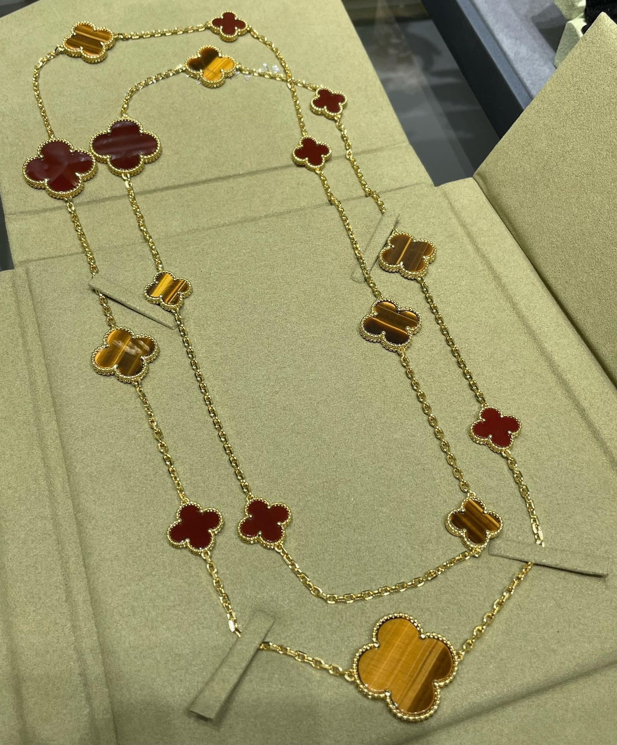 [⭐Clover Jewelry]CLOVER 16 MOTIF CARNELIAN TIGER EYE ROSE GOLD NECKLACE