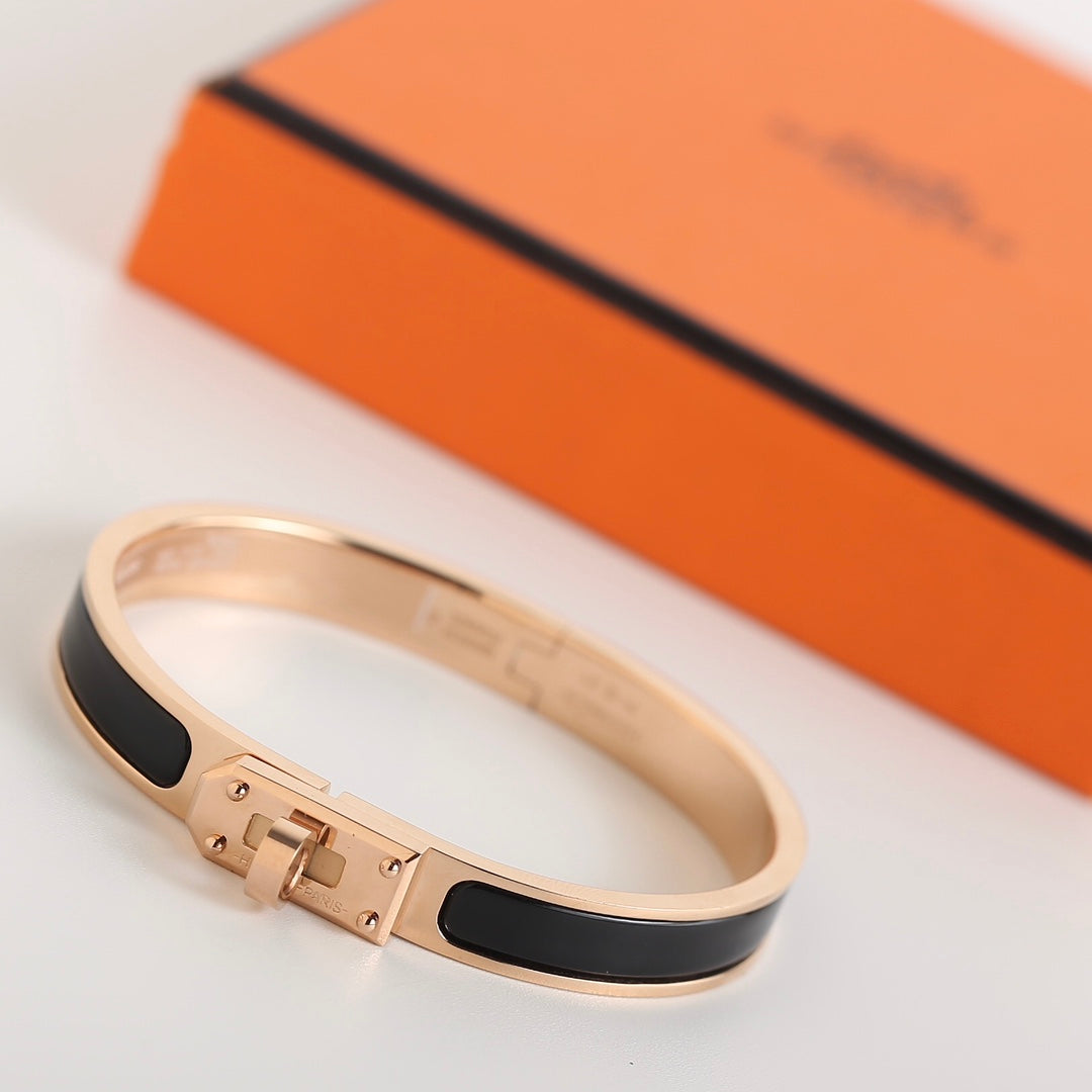 [⭐Clover Jewelry]HM KELLY BLACK BRACELET