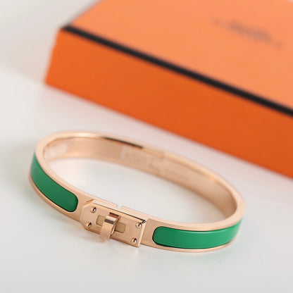 [⭐Clover Jewelry]HM KELLY GREEN BRACELET