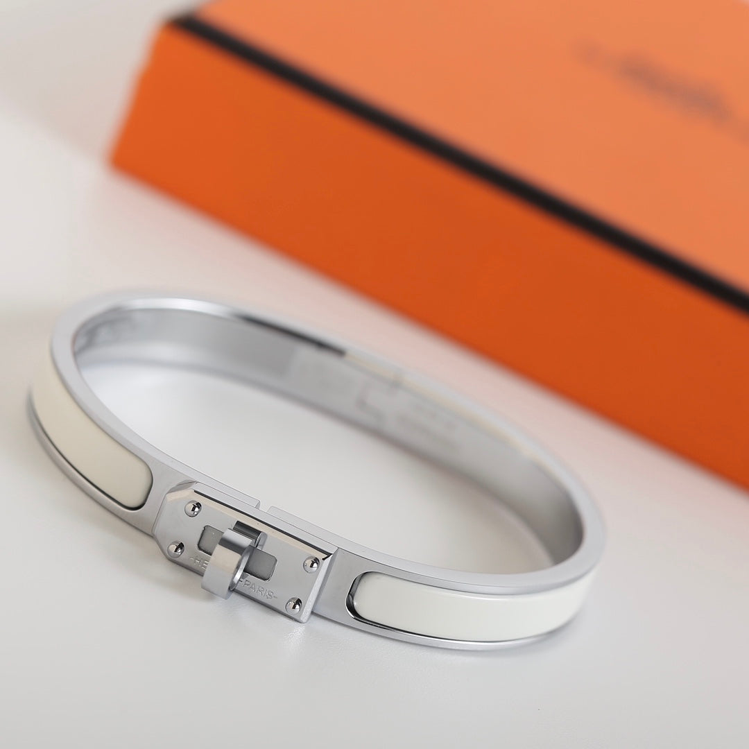 [⭐Clover Jewelry]HM KELLY WHITE BRACELET