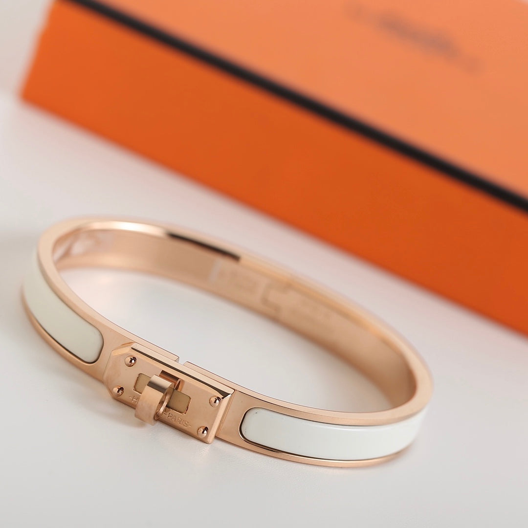 [⭐Clover Jewelry]HM KELLY WHITE BRACELET