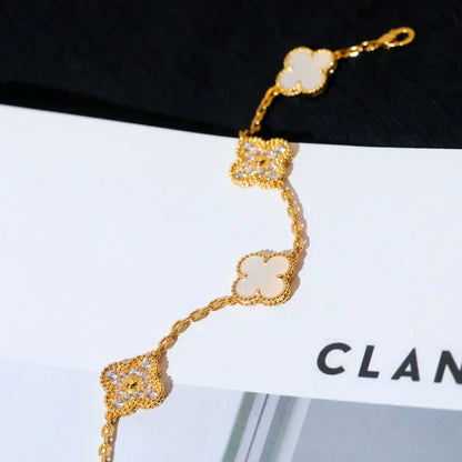 [⭐Clover Jewelry]CLOVER WHITE PEARL MOP 5 MOTIF BRACELET COLLECTION
